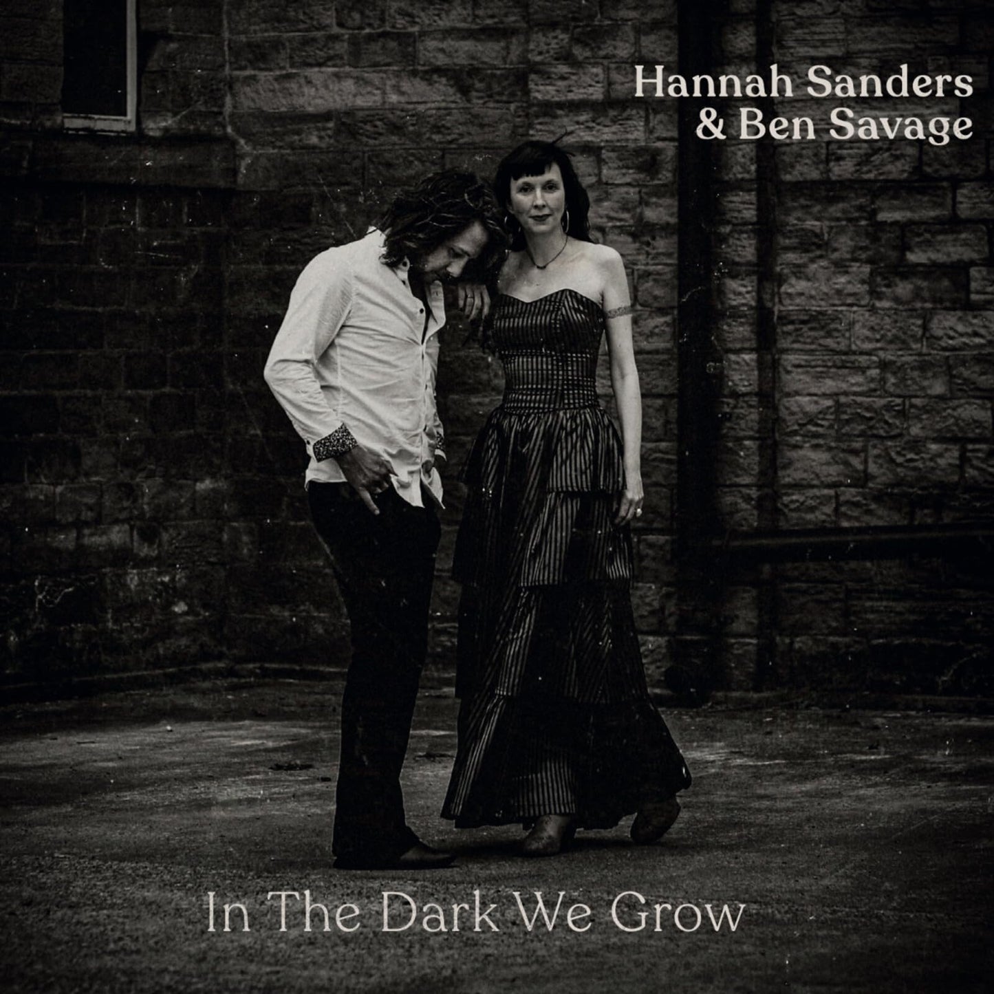 Hannah Sanders 、 Ben Savage - In The Dark We Grow - Import CD