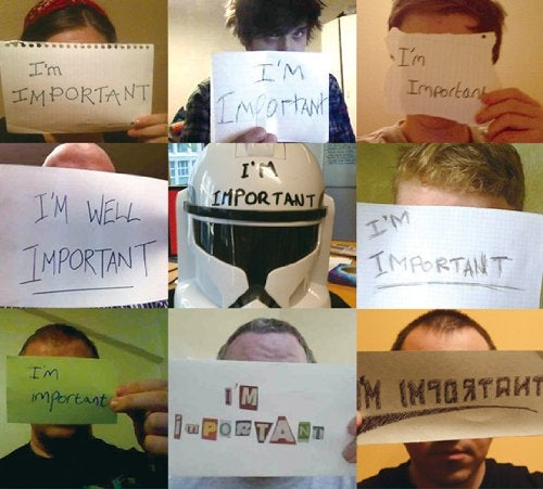 Eaststrikewest - We'Re Important And We Keep The City Running.We'Re Important. We'Re Important. We'Re Important... - Japan CD