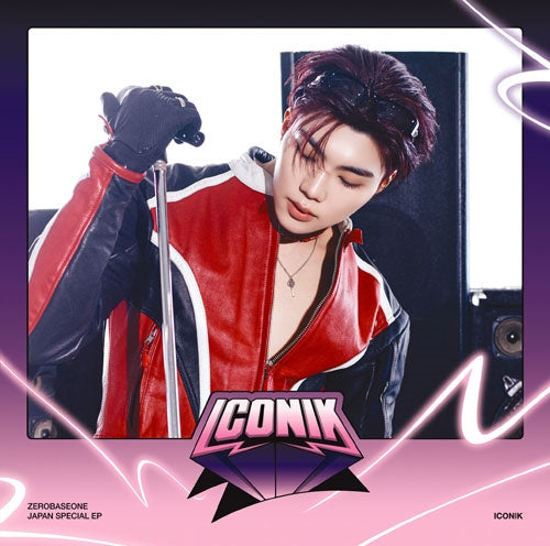 Zerobaseone - ICONIK - Japan Park Gun Wook Ver. CD + booklet + solo selca photo card + square card & secret sticker set