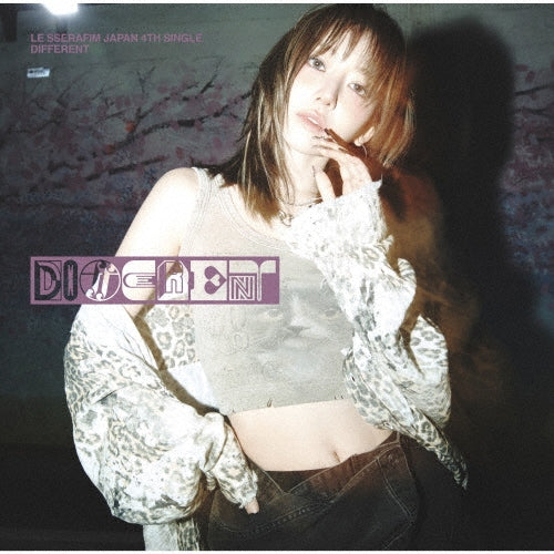 Le Sserafim - Different - Japan Sakura Ver. CD + lyric book + selfie photo card + group photo card Limited Edition