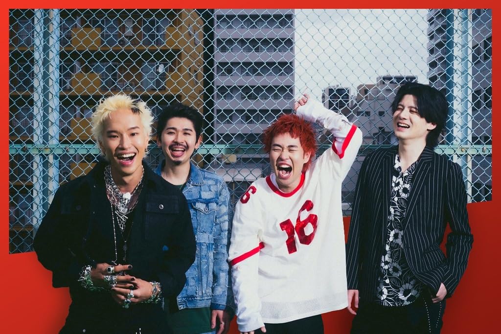 Paledusk - HUGs - Japan CD+Trekka Limited Edition